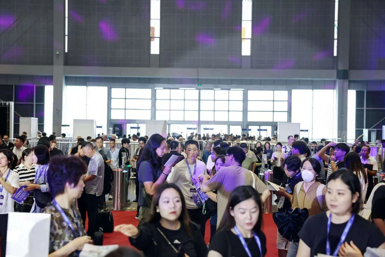 CIFF上海17.jpg CIFF上海17.jpg