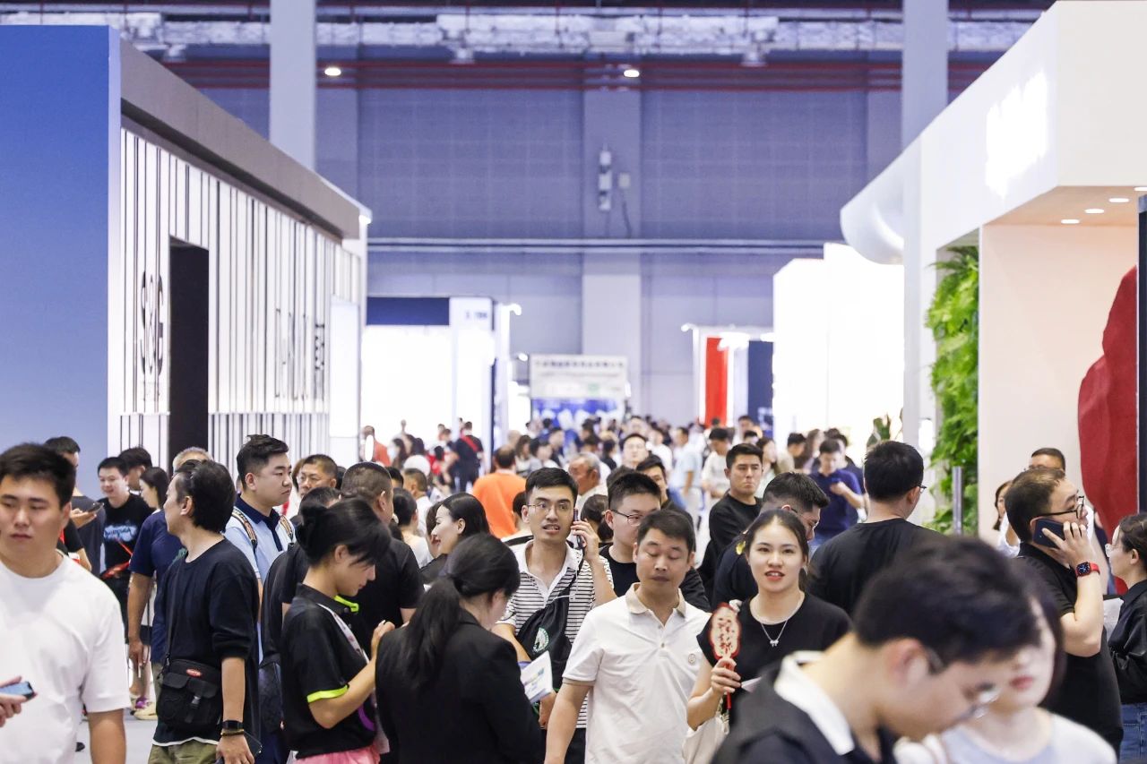 CIFF上海20.jpg CIFF上海20.jpg